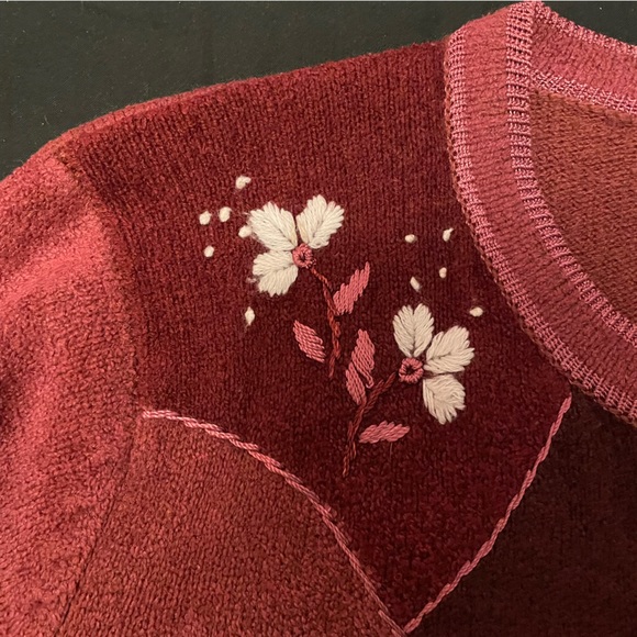 4/$20 | Moffi International Pink Button Up Cardigan Sweater - knit flower patch - Picture 4 of 8